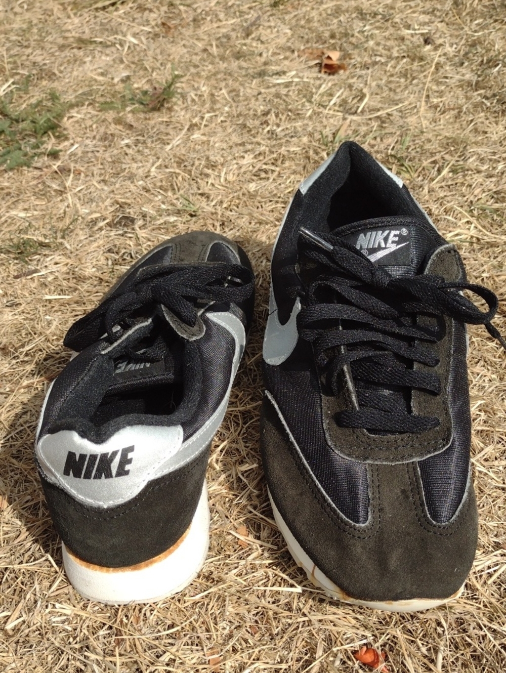 1980s Nike Men’s Black & Silver Running Shoes